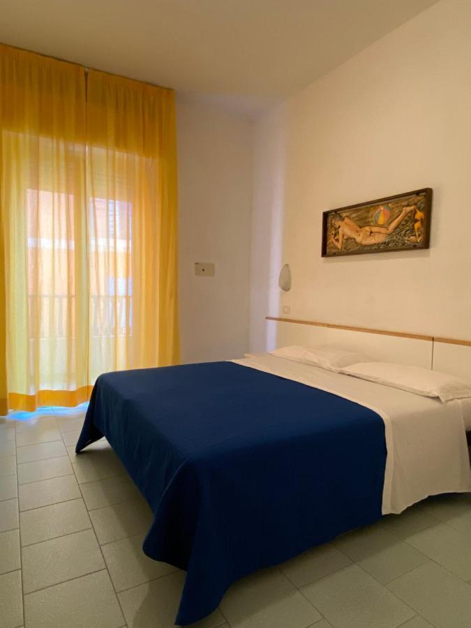 Plaza Con Piscina 3* Cattolica